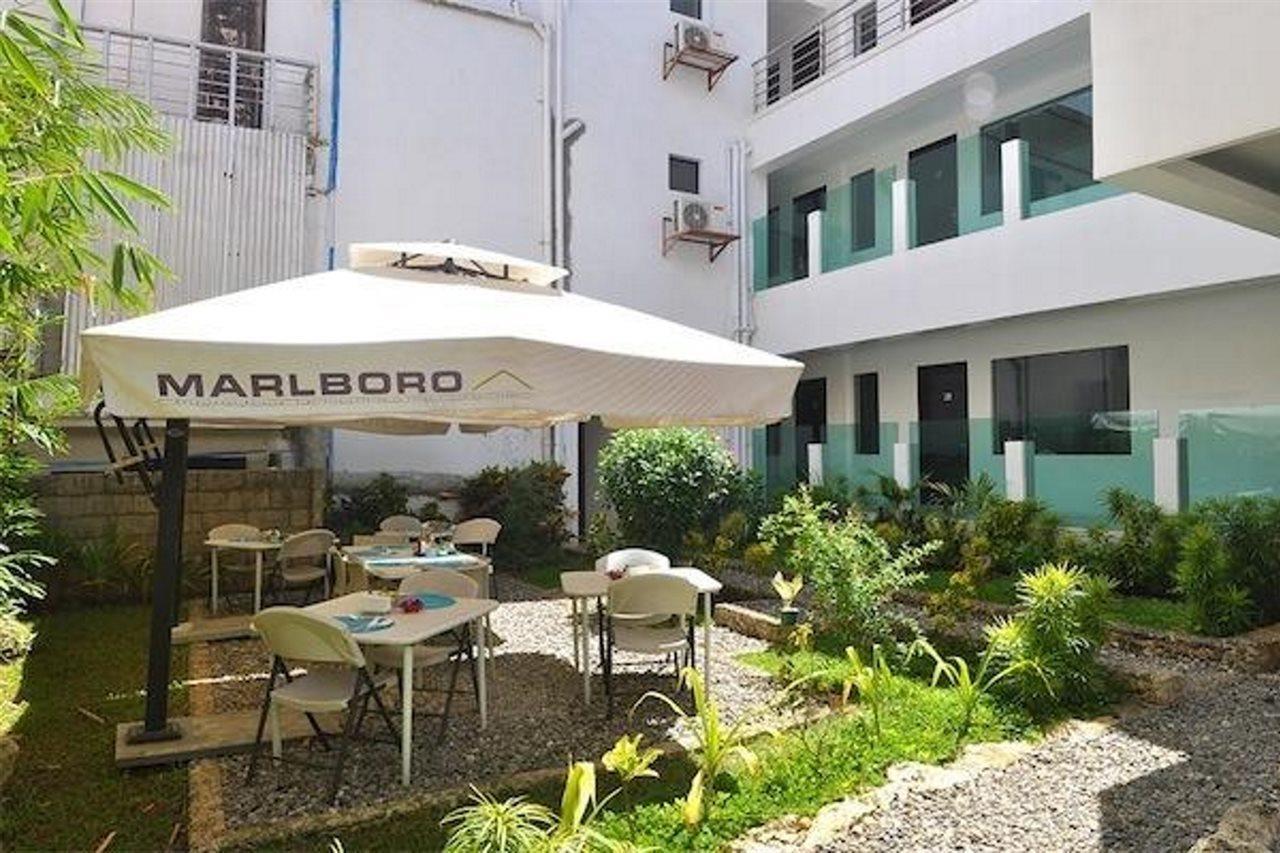 Manoc-Manoc Erus Suites Hotel Boracay מראה חיצוני תמונה