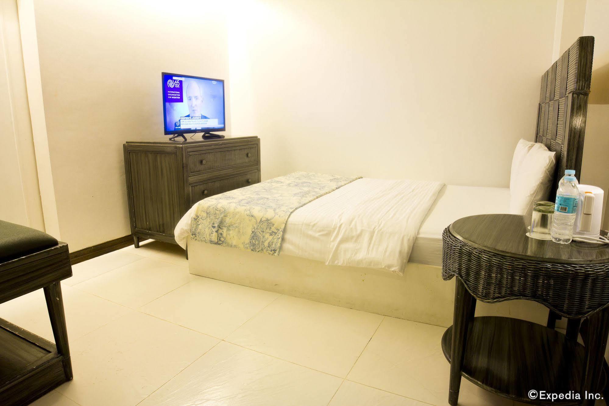 Manoc-Manoc Erus Suites Hotel Boracay מראה חיצוני תמונה