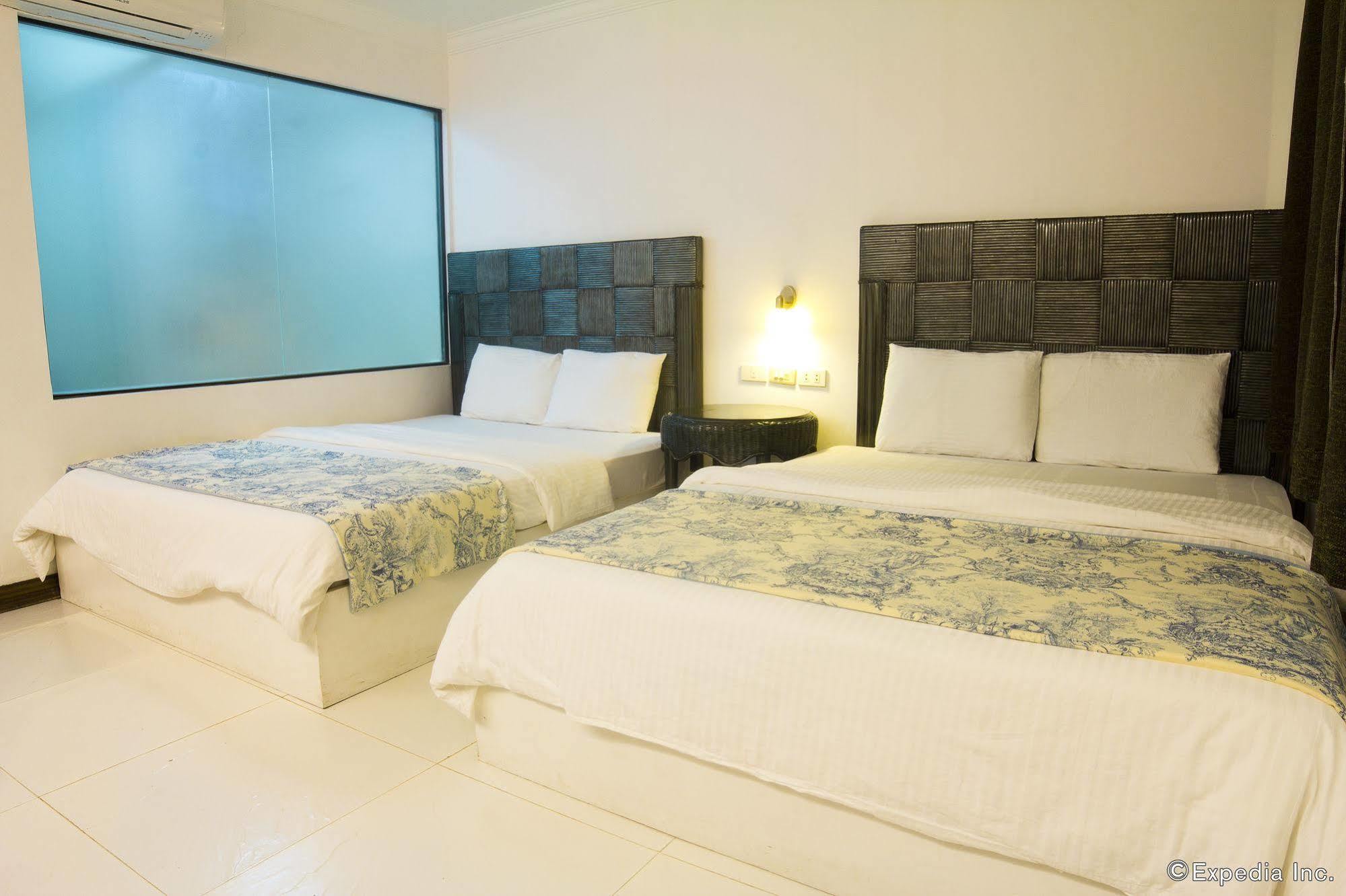 Manoc-Manoc Erus Suites Hotel Boracay מראה חיצוני תמונה